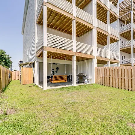 Carolina Beach Vacation Rental With Rooftop Terrace